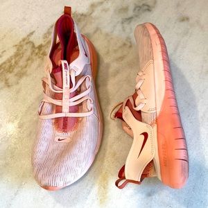 Women’s size 10 Nike